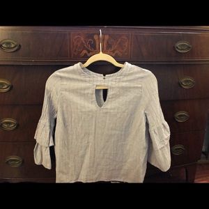 Light linen, flair 3/4  sleeve blouse